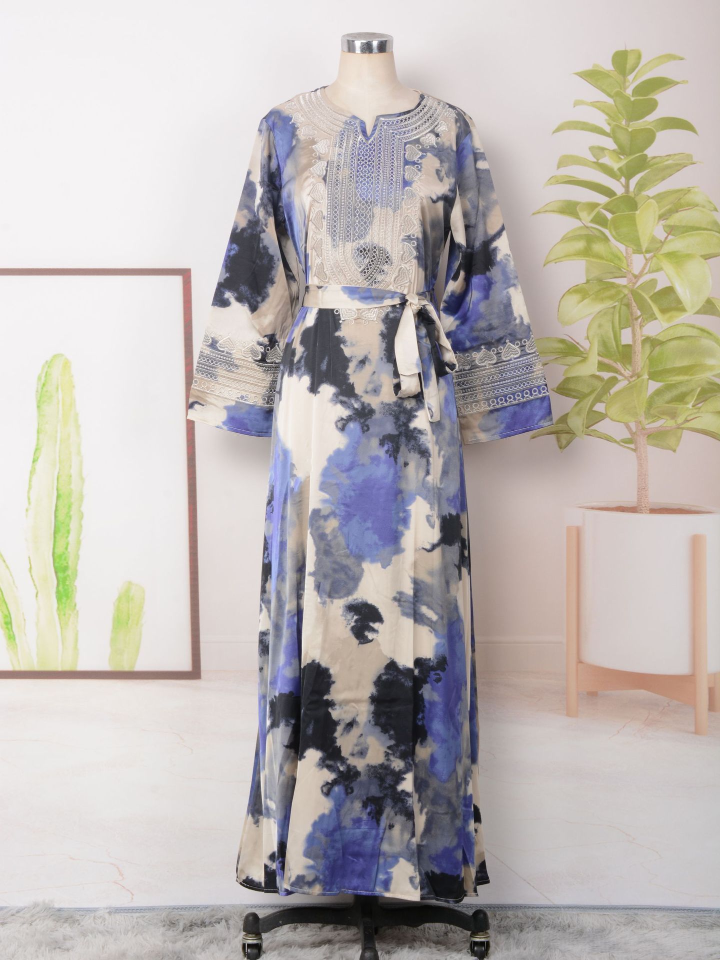 Women's Printed Embroidered Large Swing Muslim Dress